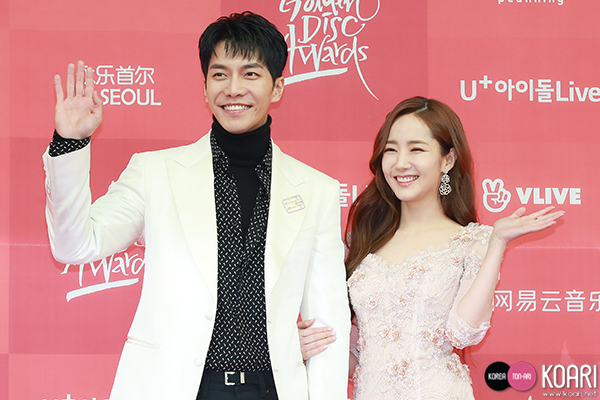 Photo] イ・スンギ&パク・ミニョン、美男美女MCカップルの登場