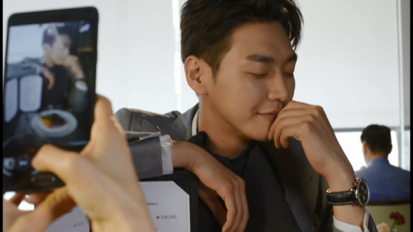 番人!～もう一度、キミを守る～」チャラい検事を演じるキム