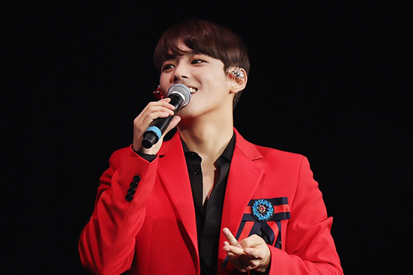 MYNAME・セヨンがファンと一緒に誕生日をお祝い! - 韓国エンタメ