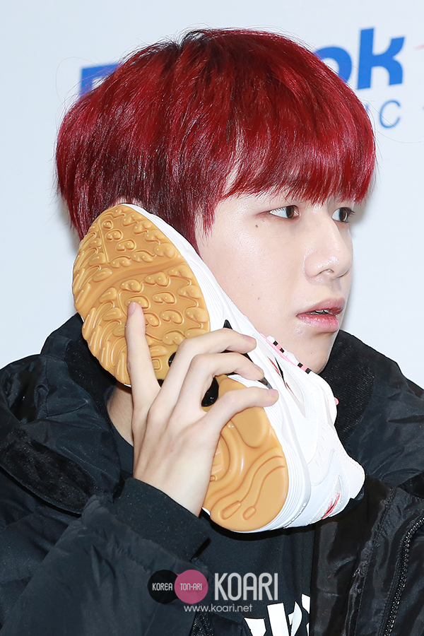 超レア Wanna one カンダニエル マスター様製作 写真集 小幸運 Wanna One出身カン・ダニエル、まるで王子様？彫刻のような横顔