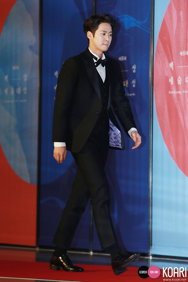 Photo] コンミョン(5urprise)、柔らかな微笑み - 韓国エンタメ