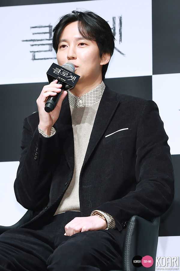 Photo】キム・ナムギル、シックに決めたスーツ姿 - 韓国エンタメ