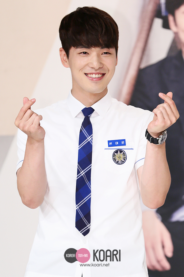 Photo] 「学校2017」キム・ジョンヒョン”今の高校生と