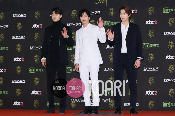Photo] ソロ&バンドのダブル受賞!CNBLUE、成長の一年! - 韓国エンタメ