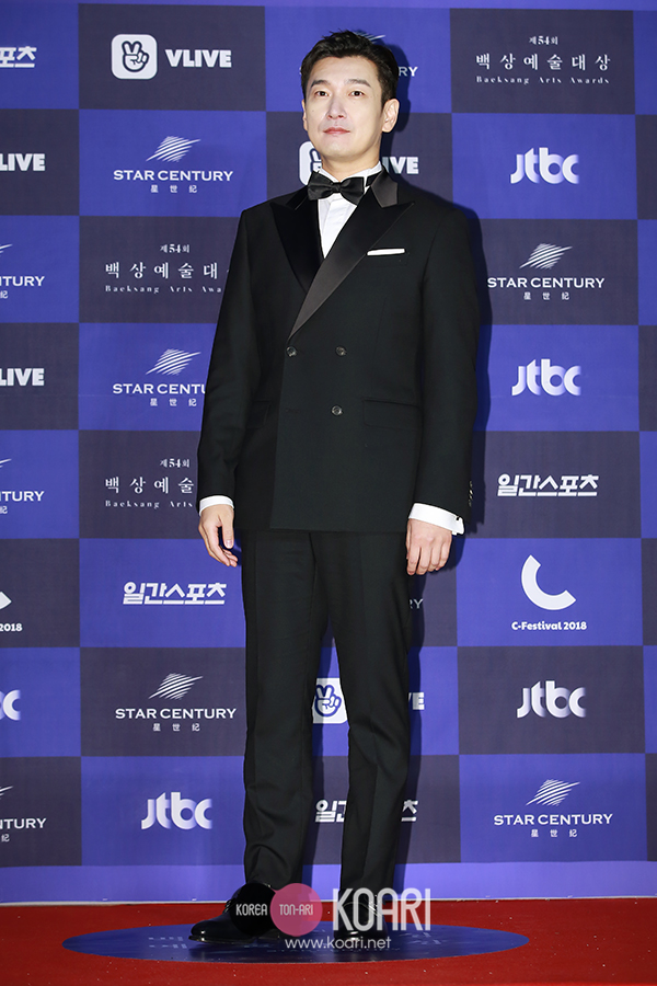 Photo] チョ・スンウ、最優秀俳優のソフトなカリスマ! - 韓国エンタメ